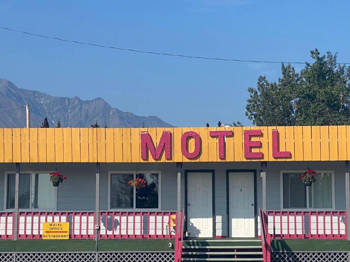 היינס ג'נקשן Glacier View Inn מראה חיצוני תמונה
